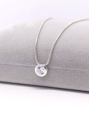 Сребърно колие с нежен циркон и верижка змийска плетка
