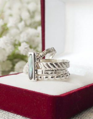 Сребърен пръстен проба 925 с подвижни части - 4 халки. Декориран с естествен Абалон (Кралски Седеф)