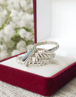 Сребърен пръстен проба 925 с подвижни части - 4 халки. Декориран с естествен Абалон (Кралски Седеф)