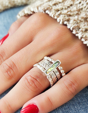 Сребърен пръстен проба 925 с подвижни части - 4 халки. Декориран с естествен Абалон (Кралски Седеф)