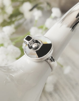 Сребърен пръстен проба 925 с естествени полускъпоценни камъни Оникс и Седеф