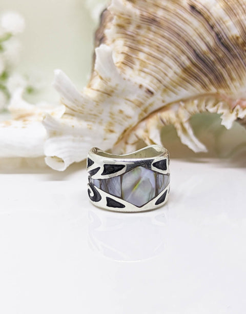 Комплект сребърни бижута със Седеф - 3 части, дамски обеци, пръстен, висулка