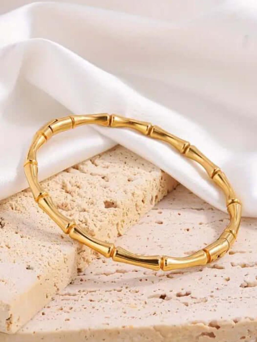 Твърда гривна бенгъл медицинска стомана, цвят злато