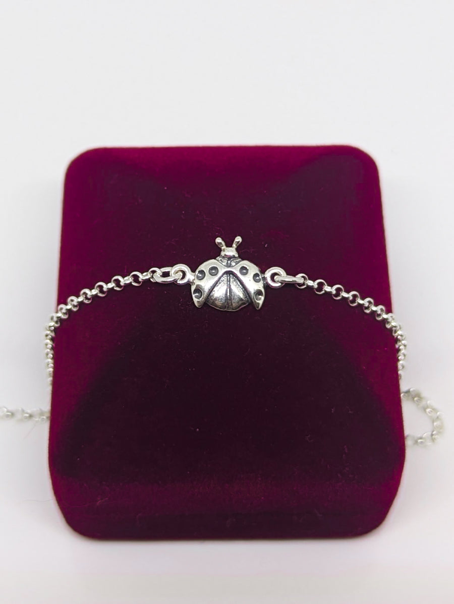 Сребърна гривна калинка