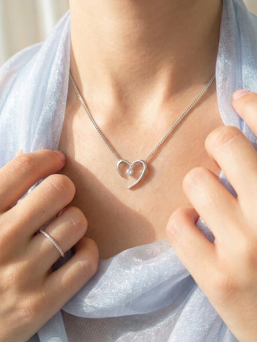 Сребърни висулки проба 925. Висулки и медальони със и без кристали. Разнообразие от модели.