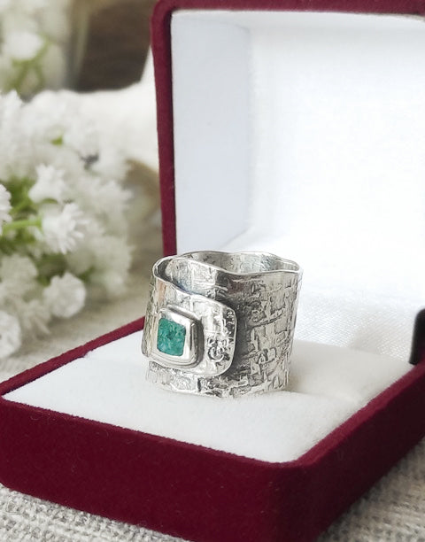 Сребърен пръстен проба 925 с естествени полускъпоценни камъни Абалон (Кралски седеф) - бижуто е подходящо за жени