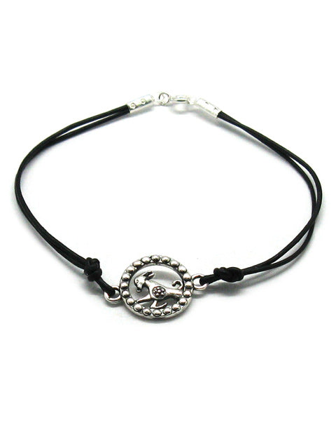 Гривна със зодия, сребро и кожена каишка - зодия Козирог