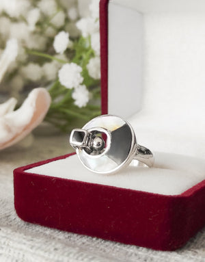 Сребърен пръстен проба 925 с естествени полускъпоценни камъни Оникс и Седеф