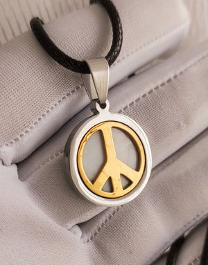 Стоманен медальон с хипи знак PEACE 18мм, основа от седеф - цвят злато и сребро - BIJU-BG.COM | Онлайн магазин за бижутерия - бижута от стомана, злато и сребро