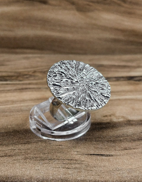 Сребърен комплект бижута проба 925 включващ обеци, медальон, пръстен, гривна - бижуто е подходящо за жени